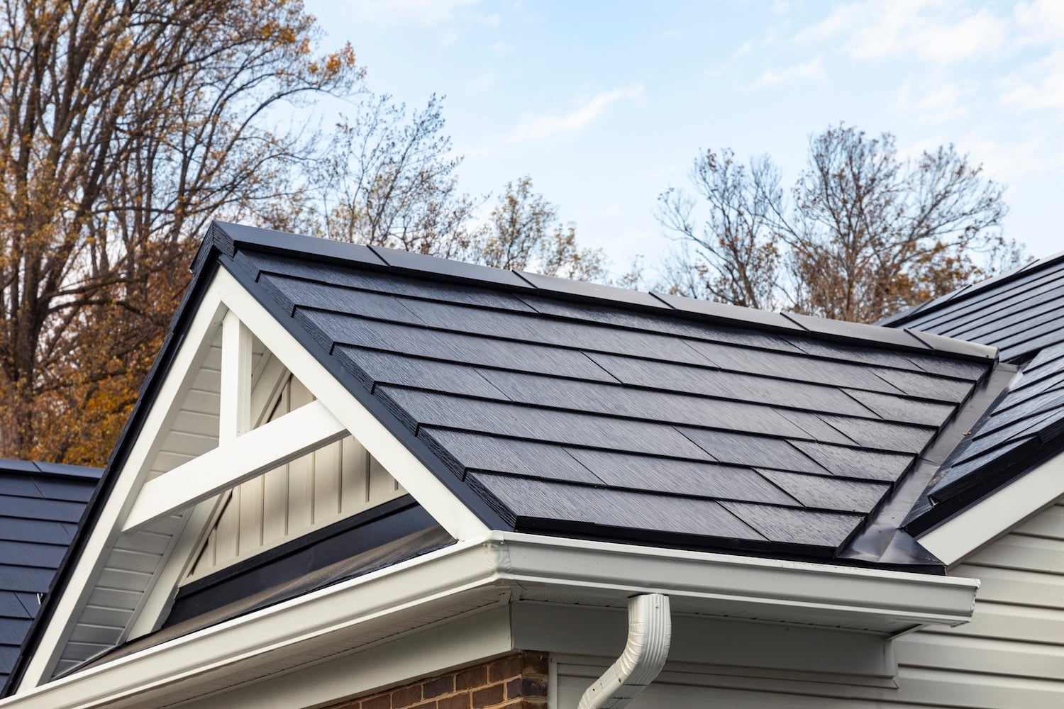 canarymedia.com - Tesla ditches solar roof - and embraces regular solar panels